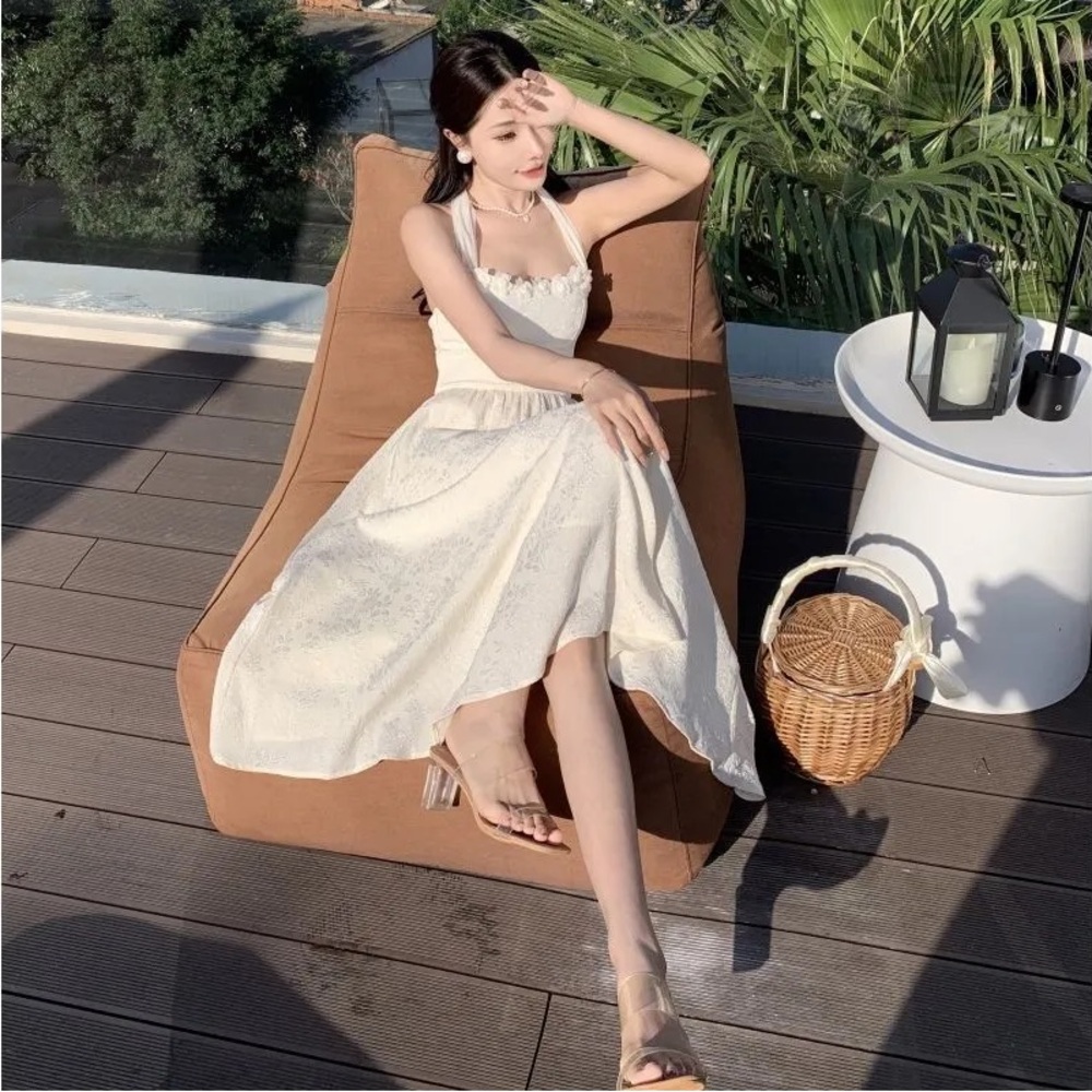 Elegant White Dress - Picture 3 of 5